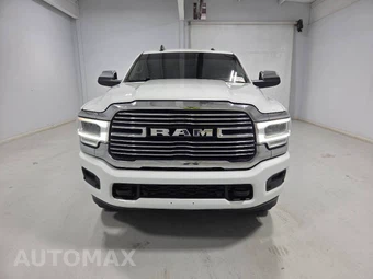 2022 Ram 2500 Laramie Crew Cab Medium Bed - miniatura 2