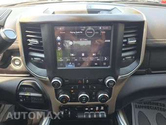2022 Ram 2500 Laramie Crew Cab Medium Bed - miniatura 10