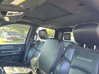 2022 Ram 2500 Laramie Crew Cab Medium Bed - miniatura 11
