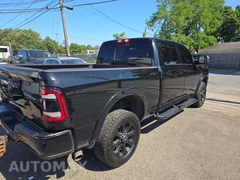 2022 Ram 2500 Laramie Crew Cab Medium Bed - miniatura 3