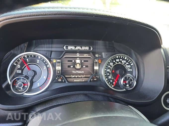 2022 Ram 2500 Laramie Crew Cab Medium Bed - miniatura 9