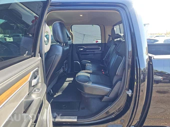2022 Ram 2500 Laramie Crew Cab Medium Bed – miniatura 10