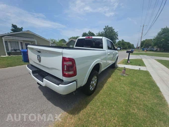 2022 Ram 2500 Laramie Crew Cab Medium Bed - miniatura 3