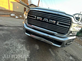2022 Ram 2500 Laramie Crew Cab Medium Bed - miniatura 49