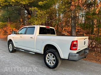 2022 Ram 2500 Laramie Crew Cab Medium Bed - miniatura 5