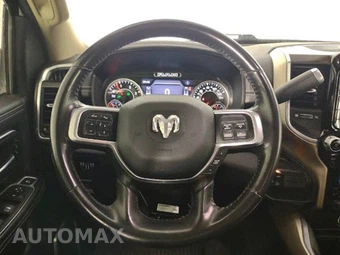 2022 Ram 2500 Laramie Crew Cab Medium Bed - miniatura 11