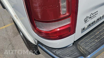 2022 Ram 2500 Laramie Crew Cab Medium Bed - miniatura 2