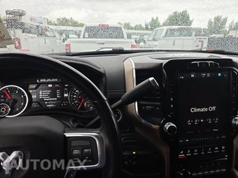 2022 Ram 2500 Laramie Crew Cab Medium Bed - miniatura 11