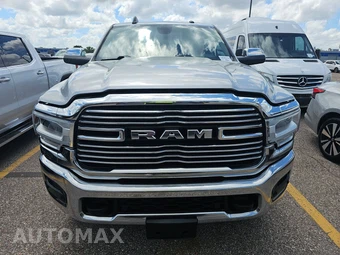 2022 Ram 2500 Laramie Crew Cab Medium Bed - miniatura 2