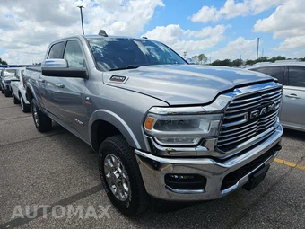 2022 Ram 2500 Laramie Crew Cab Medium Bed - miniatura 3
