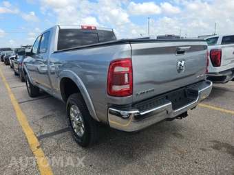 2022 Ram 2500 Laramie Crew Cab Medium Bed - miniatura 6