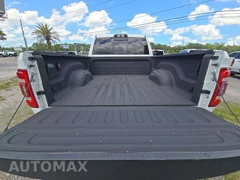 2022 Ram 2500 Laramie Crew Cab Medium Bed - miniatura 14