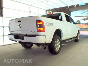 2022 Ram 2500 Laramie Crew Cab Medium Bed - miniatura 4