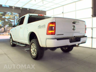 2022 Ram 2500 Laramie Crew Cab Medium Bed - miniatura 6