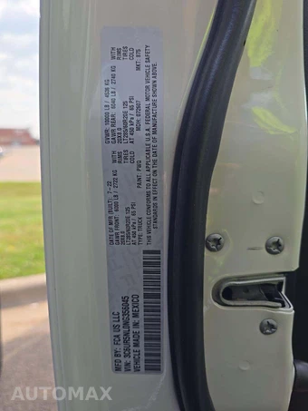 2022 Ram 2500 Laramie Extended Crew Cab Medium Bed – miniatura 5