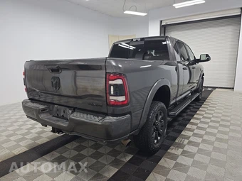 2022 Ram 2500 Laramie Extended Crew Cab Medium Bed - miniatura 4