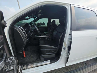 2022 Ram 2500 Laramie Extended Crew Cab Medium Bed - miniatura 3