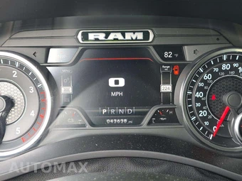 2022 Ram 2500 Laramie Extended Crew Cab Medium Bed - miniatura 6
