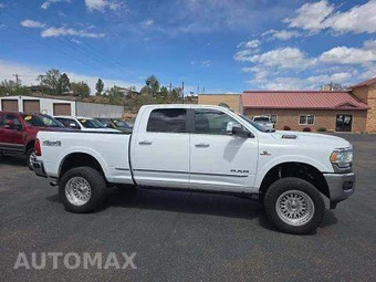 2022 Ram 2500 Limited Crew Cab Medium Bed – miniatura 4