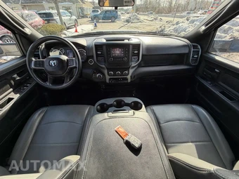 2022 Ram 2500 Tradesman Crew Cab Medium Bed - miniatura 24