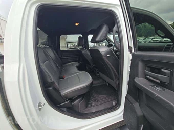 2022 Ram 2500 Tradesman Crew Cab Medium Bed - miniatura 16