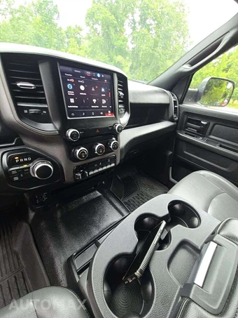 2022 Ram 2500 Tradesman Crew Cab Medium Bed - miniatura 10