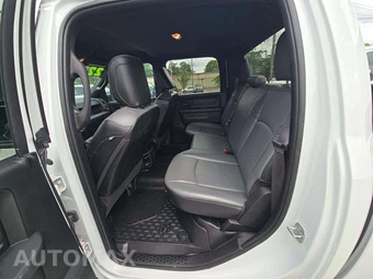 2022 Ram 2500 Tradesman Crew Cab Medium Bed - miniatura 13