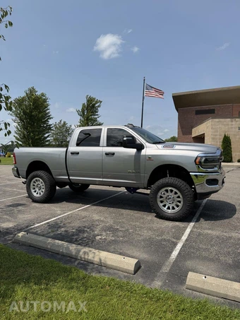 2022 Ram 2500 Tradesman Crew Cab Medium Bed - miniatura 2