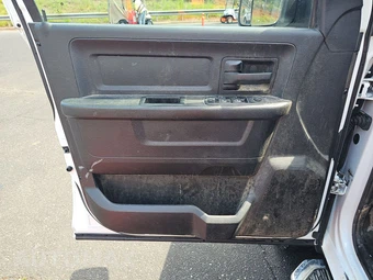 2022 Ram 2500 Tradesman Crew Cab Medium Bed - miniatura 9