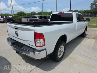 2022 Ram 3500 Big Horn Crew Cab Long Bed - miniatura 3