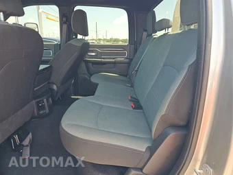 2022 Ram 3500 Big Horn Crew Cab Long Bed - miniatura 13