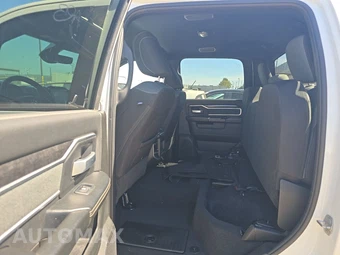 2022 Ram 3500 Big Horn Crew Cab Long Bed DRW - miniatura 13