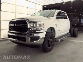 2022 Ram 3500 Big Horn Crew Cab Long Bed DRW - samochód z USA z aukcji Manheim, oferta Kup Teraz w AUTOMAX