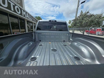 2022 Ram 3500 Big Horn Extended Crew Cab Medium Bed DRW – miniatura 14