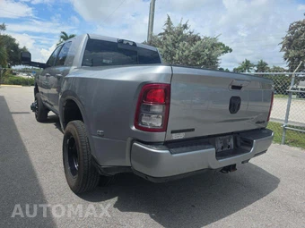 2022 Ram 3500 Big Horn Extended Crew Cab Medium Bed DRW – miniatura 2