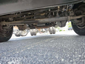 2022 Ram 3500 Cab Chassis SLT Regular Cab DRW - miniatura 17
