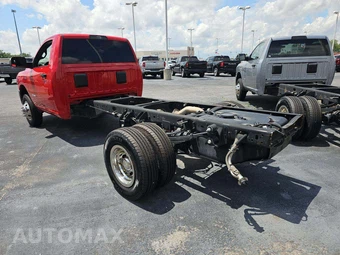 2022 Ram 3500 Cab Chassis SLT Regular Cab DRW - miniatura 2