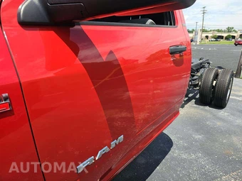 2022 Ram 3500 Cab Chassis SLT Regular Cab DRW - miniatura 20