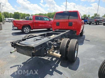 2022 Ram 3500 Cab Chassis SLT Regular Cab DRW - miniatura 3