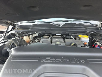 2022 Ram 3500 Cab Chassis Tradesman Crew Cab DRW - miniatura 15