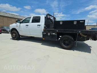 2022 Ram 3500 Cab Chassis Tradesman Crew Cab DRW - miniatura 3
