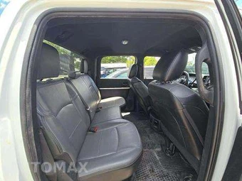 2022 Ram 3500 Cab Chassis Tradesman Crew Cab DRW - miniatura 15
