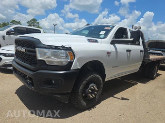 2022 Ram 3500 Cab Chassis Tradesman Crew Cab DRW - samochód z USA z aukcji Manheim, oferta Kup Teraz w AUTOMAX