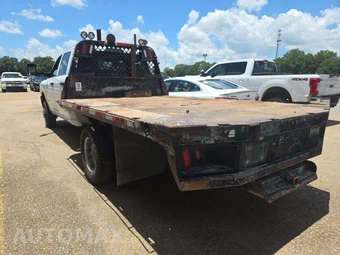 2022 Ram 3500 Cab Chassis Tradesman Crew Cab DRW - miniatura 6