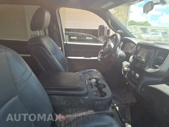 2022 Ram 3500 Cab Chassis Tradesman Crew Cab DRW - miniatura 8
