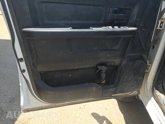 2022 Ram 3500 Cab Chassis Tradesman Crew Cab DRW - miniatura 9