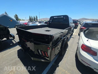 2022 Ram 3500 Cab Chassis Tradesman Crew Cab DRW – miniatura 4