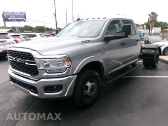 2022 Ram 3500 Cab Chassis Tradesman Crew Cab DRW - samochód z USA z aukcji Manheim, oferta Kup Teraz w AUTOMAX