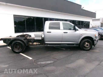 2022 Ram 3500 Cab Chassis Tradesman Crew Cab DRW - miniatura 3