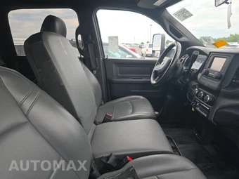 2022 Ram 3500 Cab Chassis Tradesman Crew Cab DRW - miniatura 8